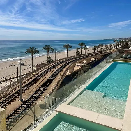 Lantia. Amaneceres De Ensueno Y Piscina Con Vistas